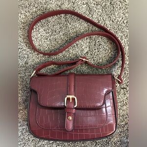 NWOT Burgundy Croc-Embossed Crossbody Bag